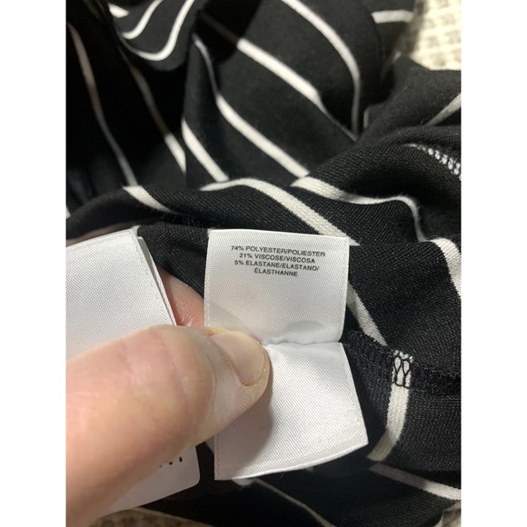 Anne Klein Womens XL Black & White Striped Shot Sleeve Ruffle Bottom Blouse - Picture 8 of 10